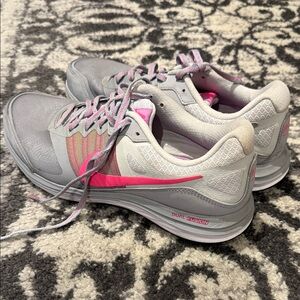 Nike Women's Dual Fusion Gray and Pink Sneakers
